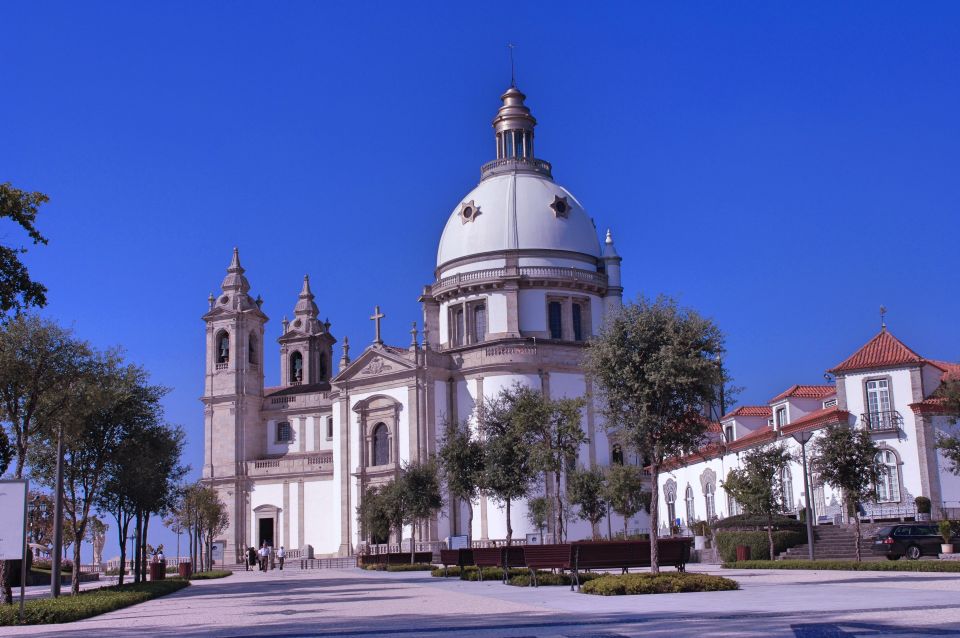 Braga Private Transfer:To/From the Oporto Airport - Additional Requirements for Bookings