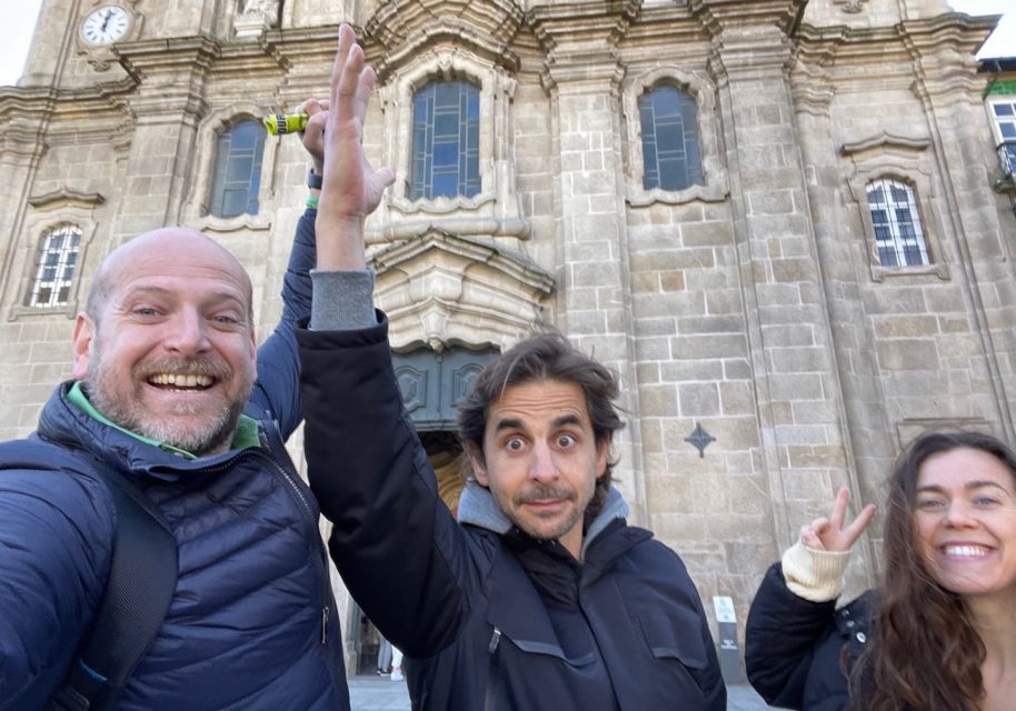 Braga: Scavenger Hunt and City Highlights Walking Tour - How the Tour Works