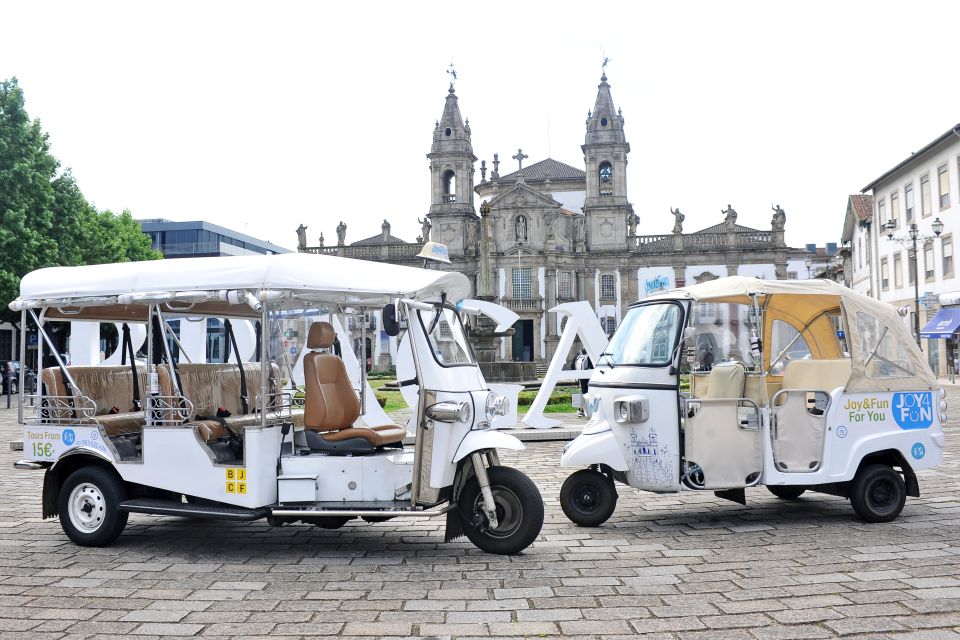 Braga: Tuk Tuk City Tour - Meeting Point and Group Details
