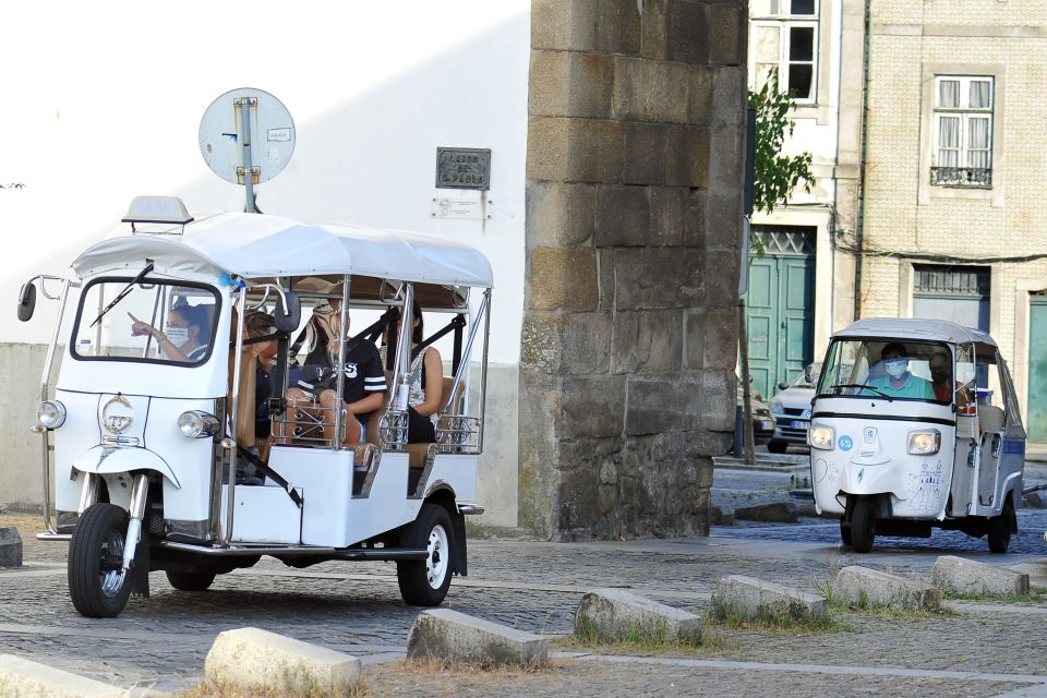 Braga: Tuk Tuk City Tour - Participant Restrictions