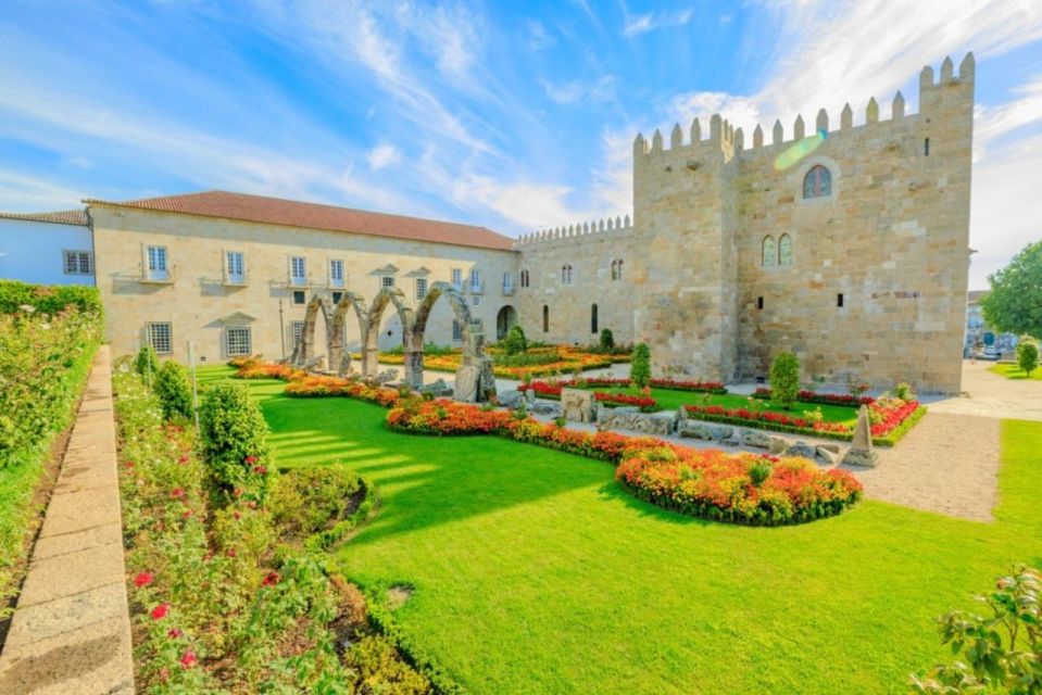 Braga's Timeless Treasures: A Cultural Walking Tour - Exploring Archbishops Courts Historic Significance