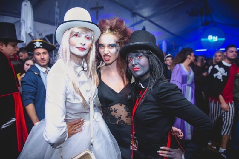Bran Castle: City Break with Halloween Party, dinner, hotel - Introduction: What to Expect from This Halloween Castle Experience