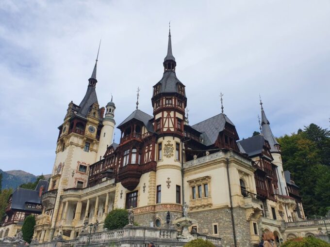 Bran Castle & Peles Castle - Premium Private Tour - Important Considerations