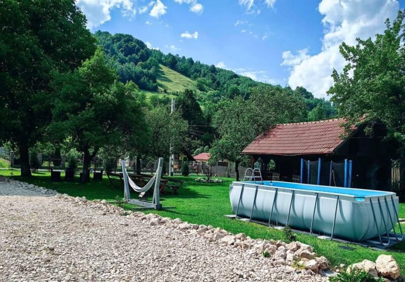 Bran: Rural Tour With Local Food & Accommodation in Șimon - Activities and Itinerary