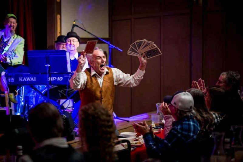 Branson: Comedy Bash Dinner Show - The Venue and Setting