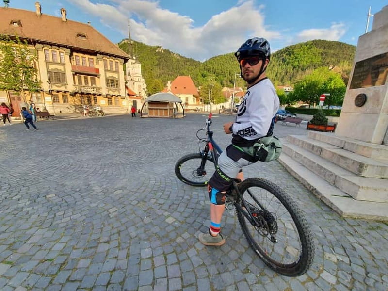 Braov Bike Exploration: Scenic Routes & Local Flavors - Key Points