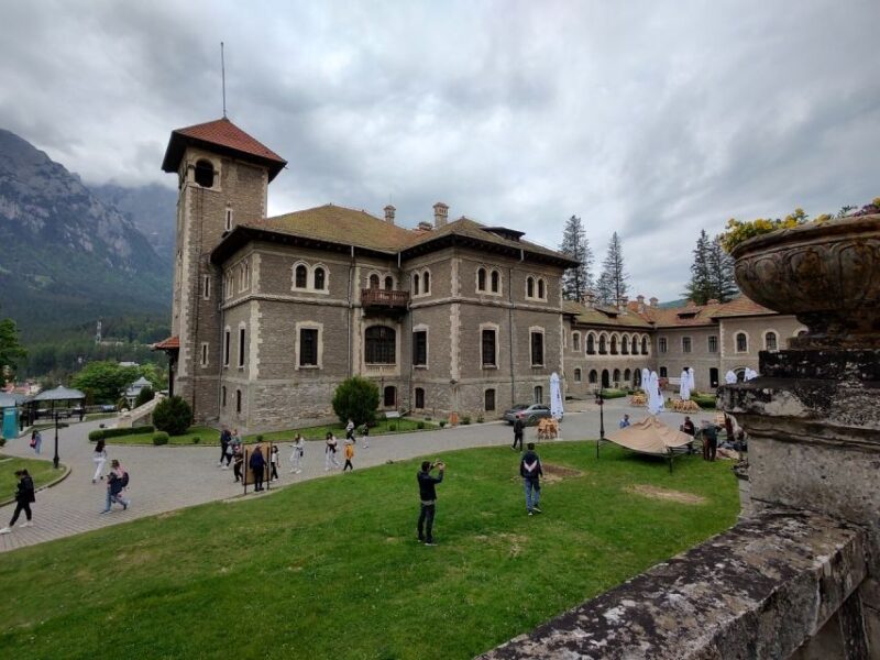 Brasov: Bran, Peles and Cantacuzino Castles Day Tour - Scenic Drive Experience
