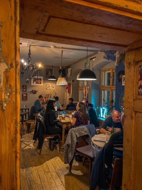 Brasov Brew Cruise: A Hoppy Adventure Through History - The Itinerary: A Walk Through Brasov’s Past and Present