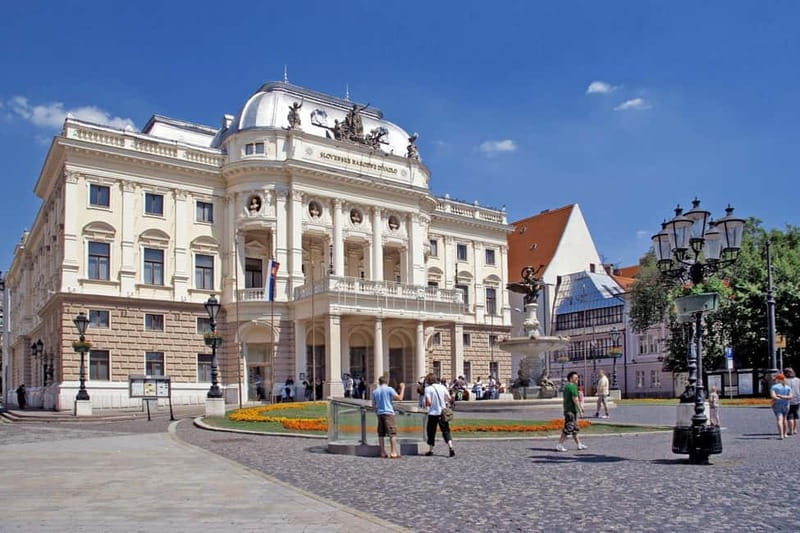 Bratislava: 1-Hour Small Group Walking Tour - The Tour Itself: What to Expect During Your Hour in Bratislava