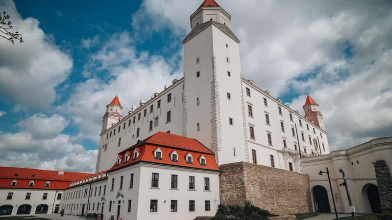 Bratislava and Budapest, two capitals in one day - The Itinerary Breakdown