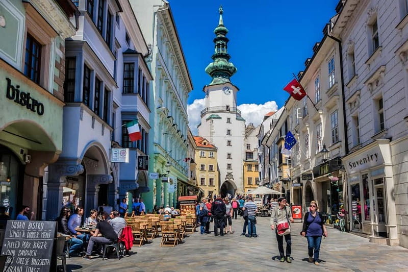 Bratislava: Grand City Guided Tour - FAQ