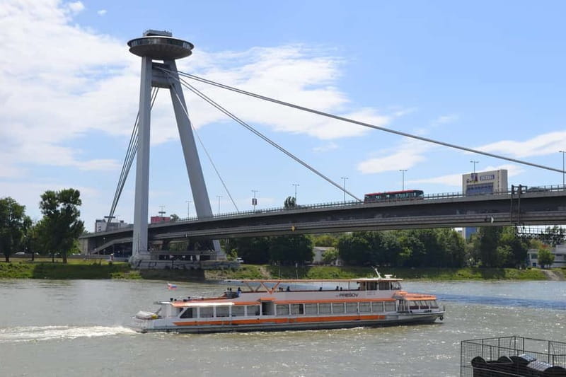 Bratislava: Panorama Cruise with Unlimited Prosecco - Introduction