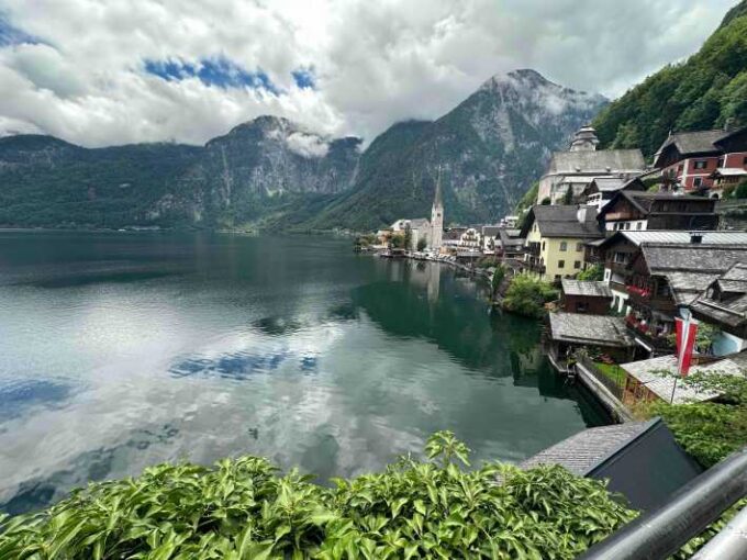 Bratislava/Vienna: Melk, Hallstatt, and Salzburg Day Trip - Transportation and Accessibility