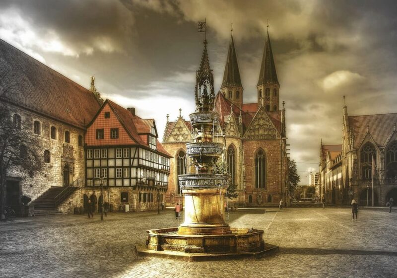 Braunschweig Private Guided Walking Tour - Availability and Reservations