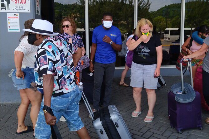 Breathless & Secrets Airport Transfer - A Closer Look at the Experience