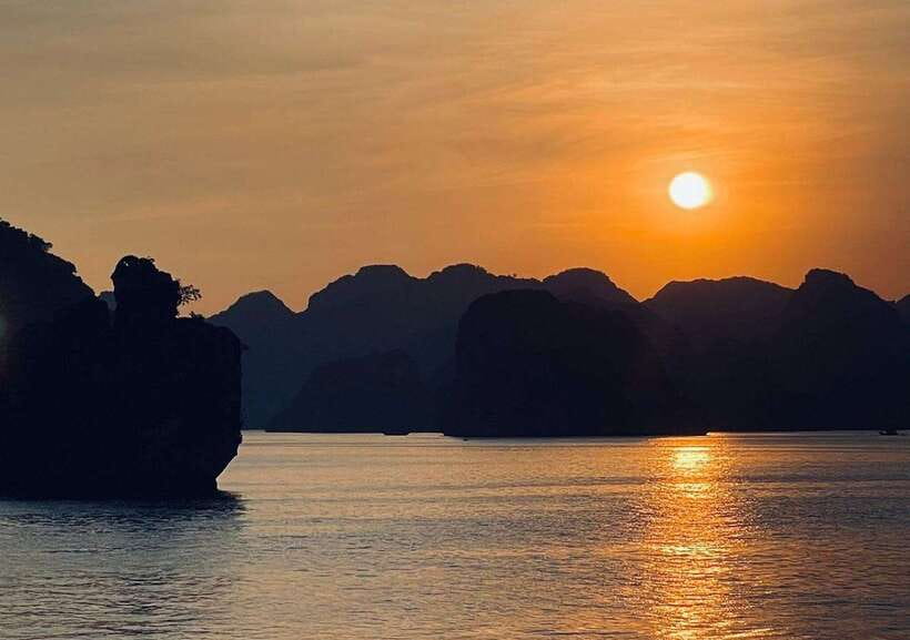 Breathtaking Lan Ha Bay Sunset Tours 2025 From Cat Ba Island - Activities and Highlights