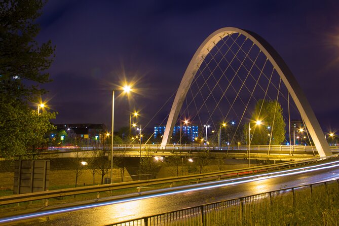 Breathtaking Manchester – Walking Tour for Couples - Discover the Citys Rich History