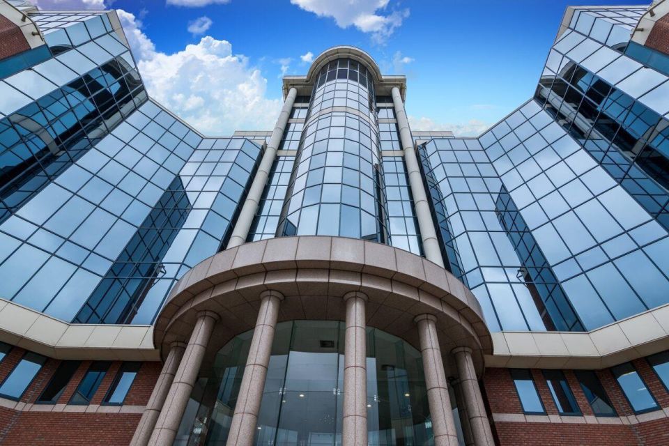 Breathtaking Manchester – Walking Tour for Couples - Key Points