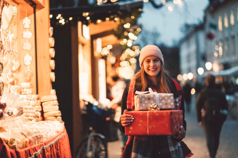 Brescia's Yuletide Charm: A Festive Walking Tour - Tour Guide Expertise