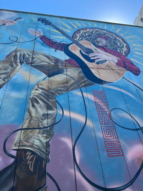 Brews & Chews Bicycle Tour - Mural Exploration