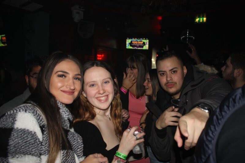 Brighton: Bar Crawl of Five Venues With Drink Deals & Shots - Pricing and Inclusions