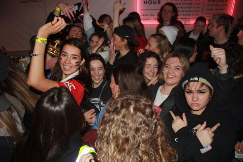 Brighton: Bar Crawl of Five Venues With Drink Deals & Shots - Meeting and Entry Requirements