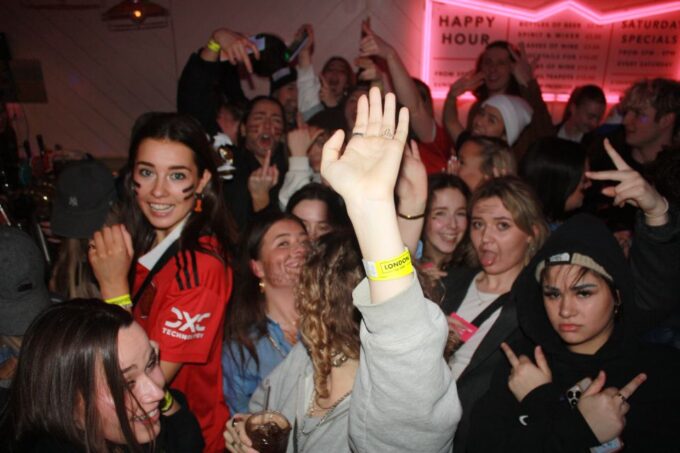 Brighton: Bar Crawl of Five Venues With Drink Deals & Shots - Special Packages for Groups