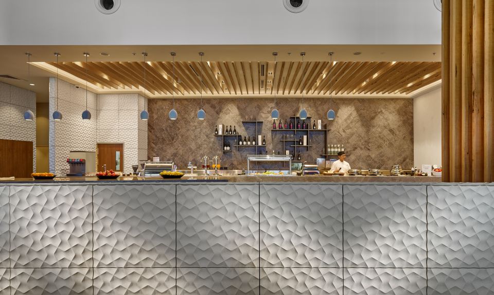 Brisbane Airport (BNE): Premium Lounge Entry - Customer Reviews