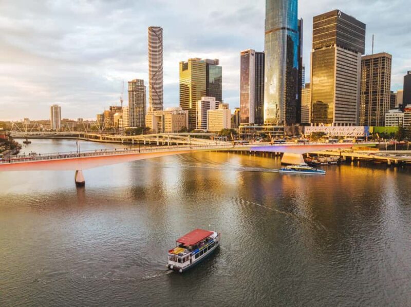 Brisbane: Midday 1.5-Hour Sightseeing Cruise 12.30pm-2.00pm - Who Should Consider This Tour?