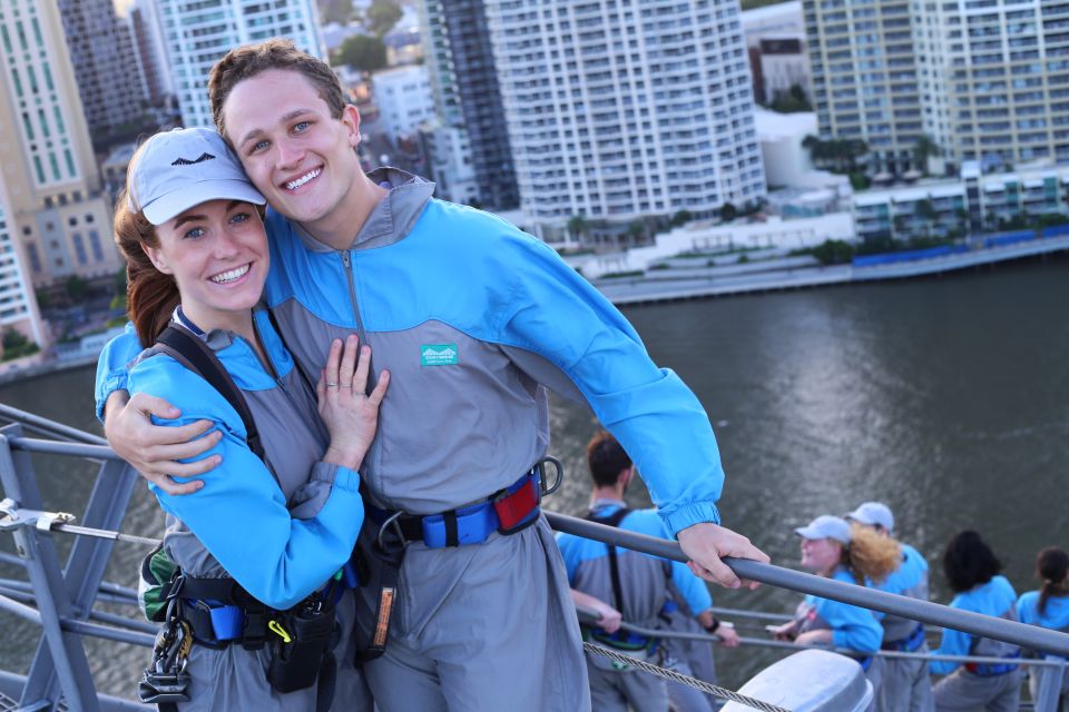 Brisbane: Story Bridge Adventure Twilight Climb - Attire and Prohibited Items