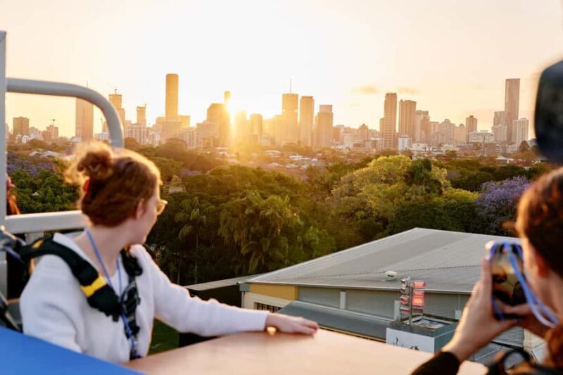 Brisbane: Vertigo Experience  Dining on the Edge - The Descent: A Heart-Racing Finish