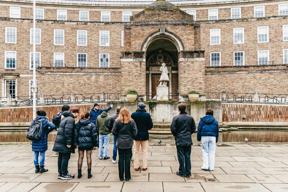 Bristol: Blackbeard to Banksy Guided Walking Tour - Walking Tour Highlights and Inclusions