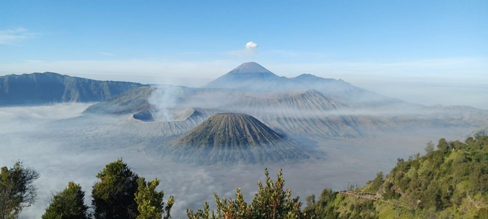 Bromo Ijen Tour From Surabaya 3 Days 2 Nights - Key Points