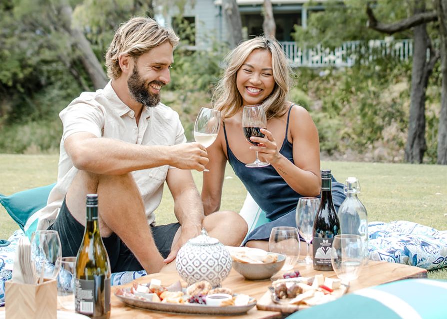 Brookland Valley: Luxury Estate Picnic for 2 - Reservation Information
