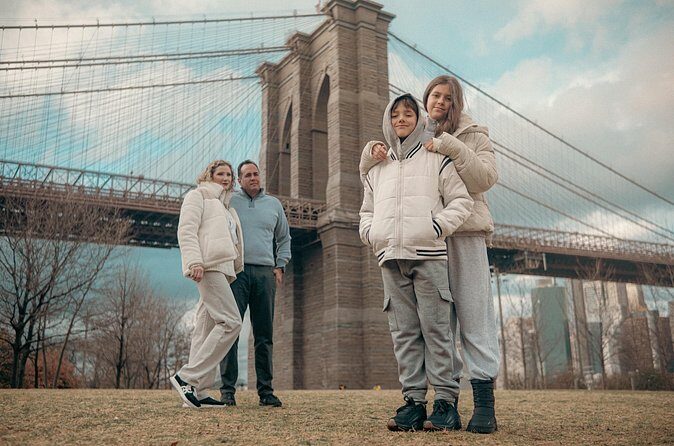 Brooklyn Bridge Dumbo Walking Tour with Photography Experience - Authentic Traveler Experiences