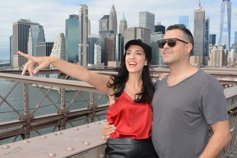 Brooklyn Bridge & Neighborhoods 2-Hour Photo Shoot Tour - What is the Brooklyn Bridge & Neighborhoods 2-Hour Photo Shoot Tour?