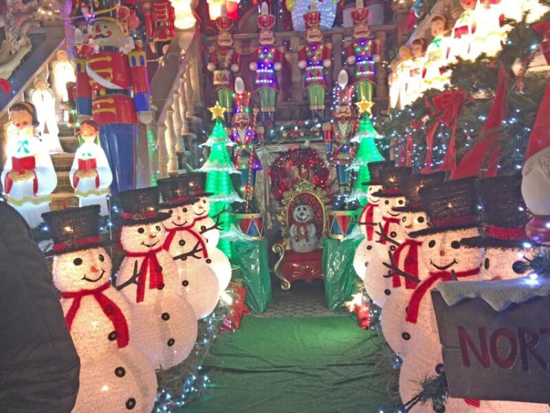 Brooklyn: Dyker Heights Christmas Walking Tour - The Sum Up