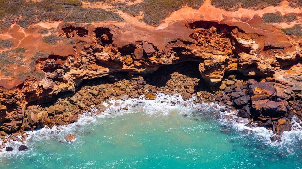 Broome: Cliffs & Coast 15 Minute Scenic Helicopter Flight - Roebuck Bay Flyover Experience