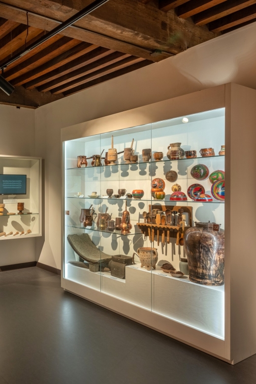 Bruges: Choco-Story Chocolate Museum Guided Tour w/Tastings - Who Should Consider This Tour?