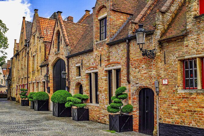 Bruges Food Small-Group Full-Day trip from Paris by Minivan - Frequently Asked Questions