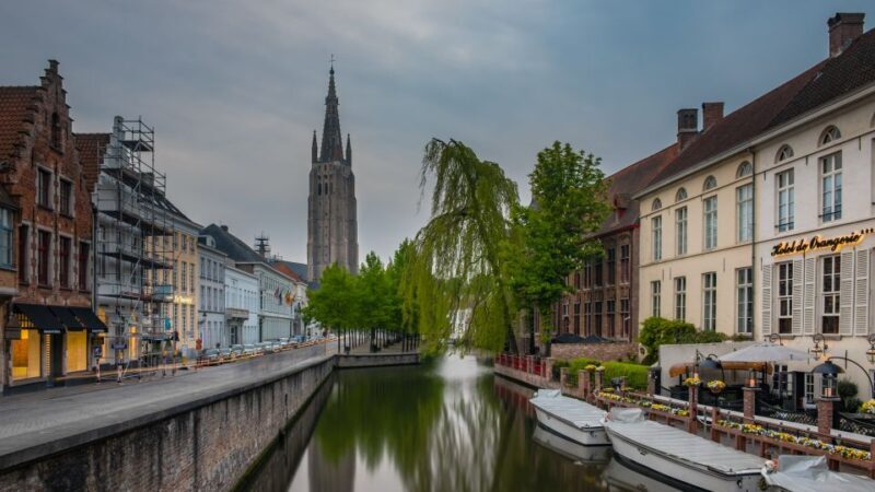 Bruges: Guided Tour & Boat Ride with Optional Beer Tasting - Exploring Bruges with Confidence: An In-Depth Review