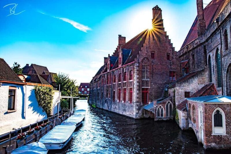 Bruges: Guided Walking Tour of the City - FAQ