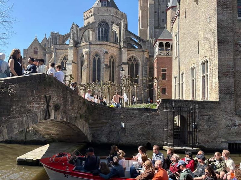 Bruges highlights, hidden gems & chocolate tour,small group - Key Points