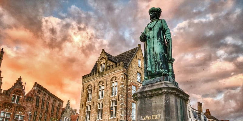 Bruges: Nightly Tales and Untold History Walking Tour - Who Should Consider This Tour?
