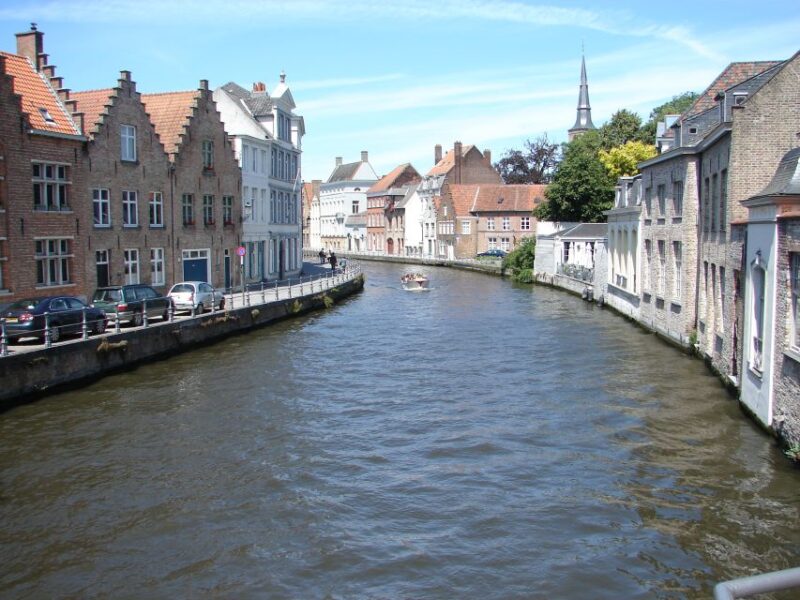 Bruges Private 2-Hour Walking Tour - Good To Know