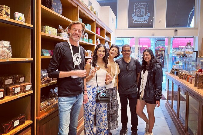 Bruges Private Chocolate Tour With Local Guide - Visiting Favorite Chocolatiers