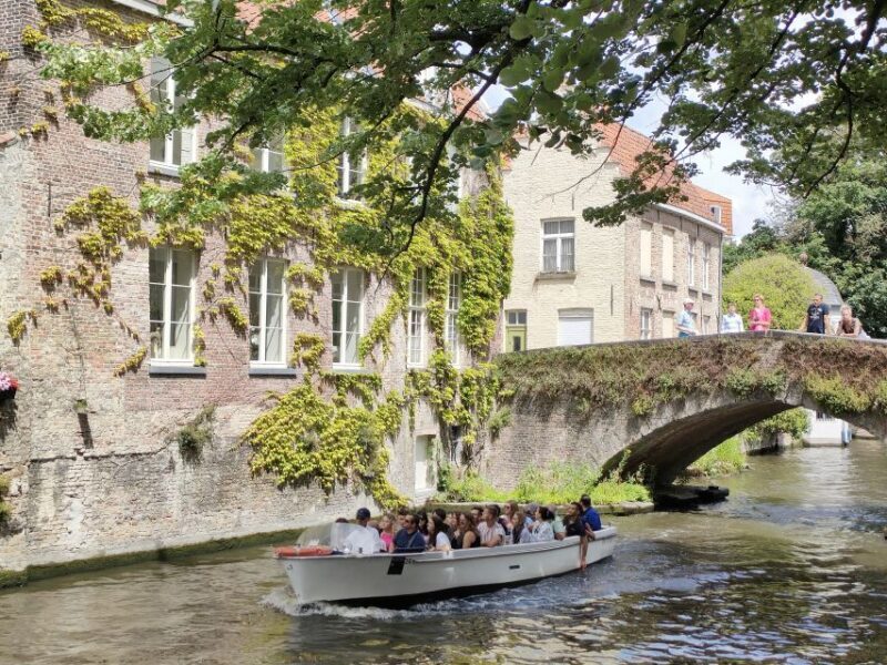 Bruges: Small Group Boat Cruise and Guided Walking Tour - Who Will Love This Tour?