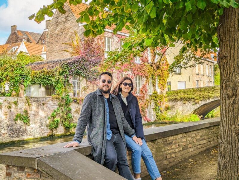 Bruges : Your private 30min. photoshoot in the medieval city - Authentic Feedback from Travelers