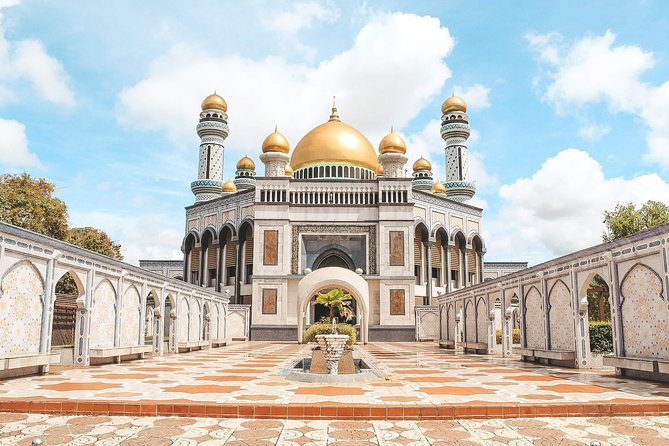Brunei Half Day City Tour With Royal Regalia, Istana Nurul Iman & Kampung Ayer - Itinerary Highlights