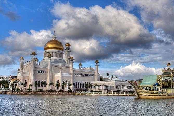 Brunei Half Day City Tour With Royal Regalia, Istana Nurul Iman & Kampung Ayer - Important Information